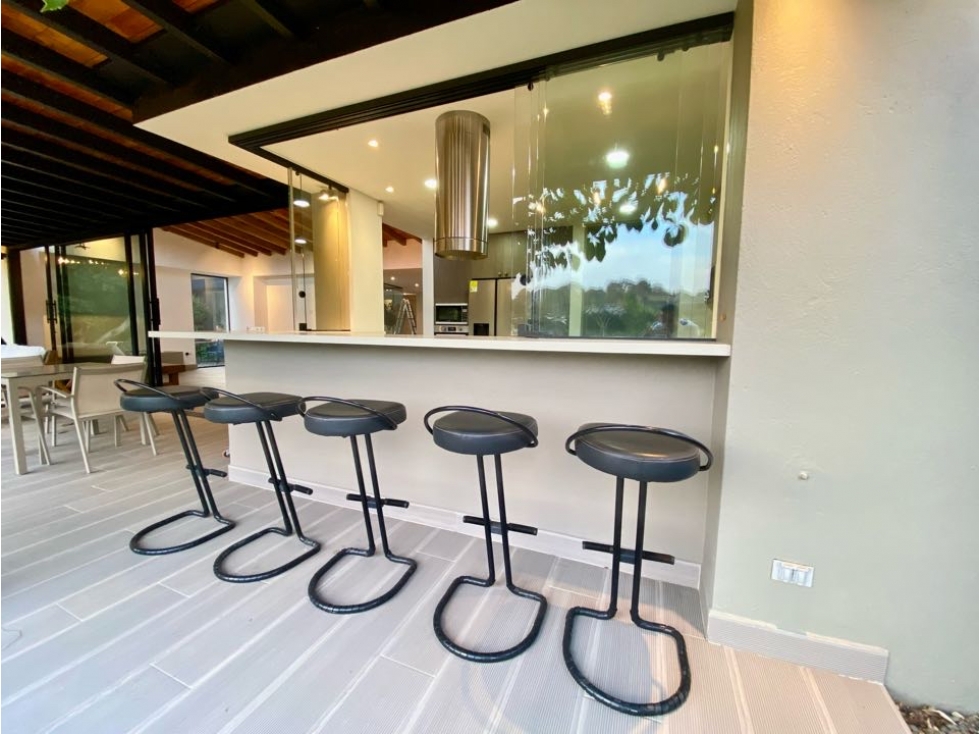 Casa con Jacuzzi y Turco en Llanogrande en Venta — foto 4