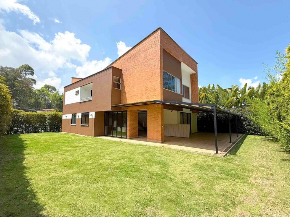 Casa con jardín en venta Escobero parte baja Envigado CA-ENV-0368 — foto 2