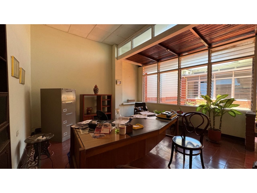 Casa con locales comerciales en venta Barrio El Centro Palmira Valle - 4