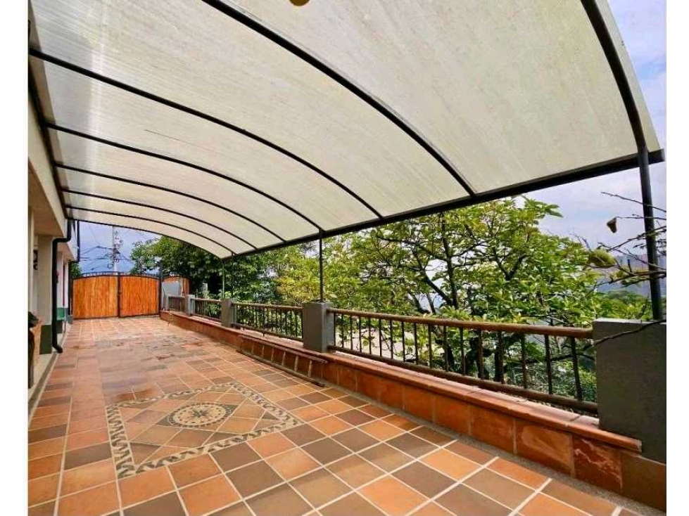 Casa con lote campestre y apartaestudio en venta envigado palmeras