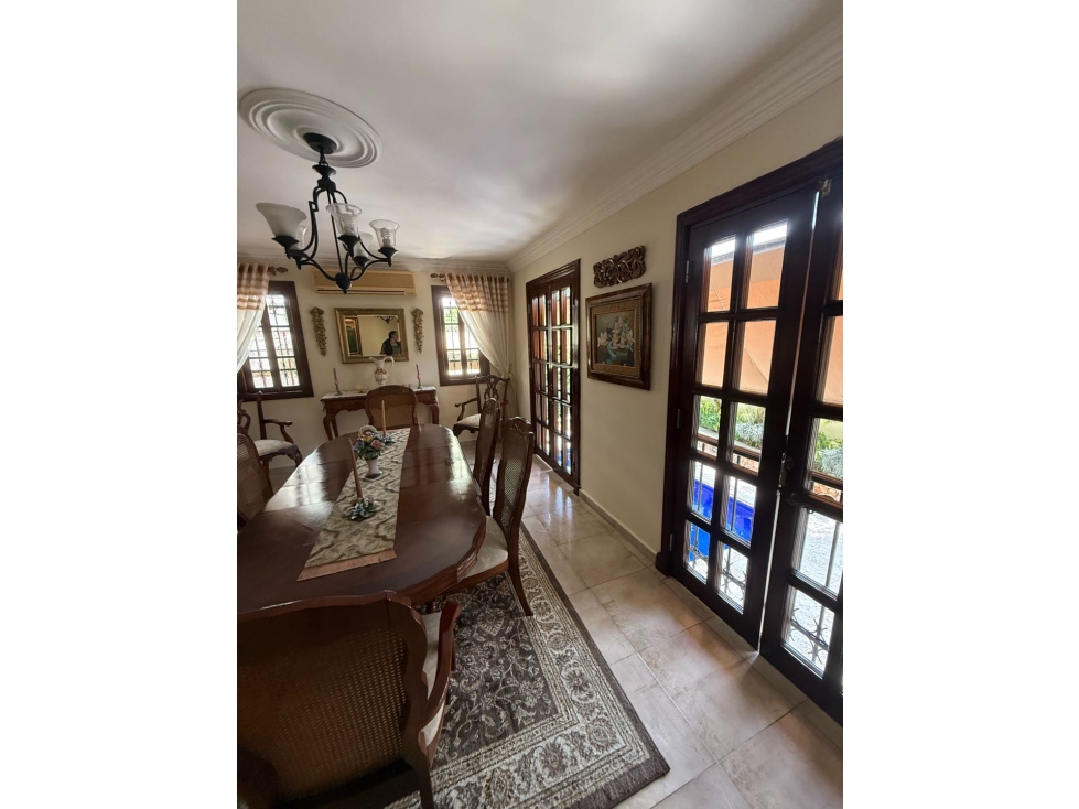 CASA CON PISCINA A LA VENTA EN LA ALAMEDA — foto 5