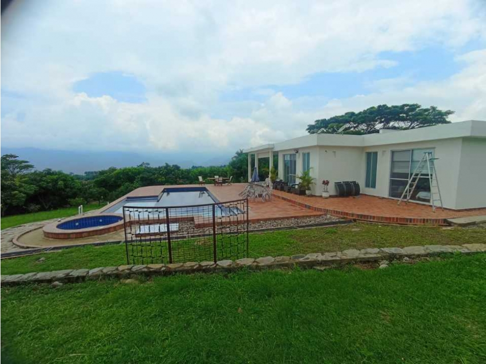 Casa Con Piscina En Condominio Miralomas De Holanda - 1