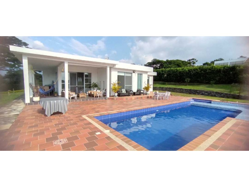 Casa Con Piscina En Condominio Miralomas De Holanda - 2