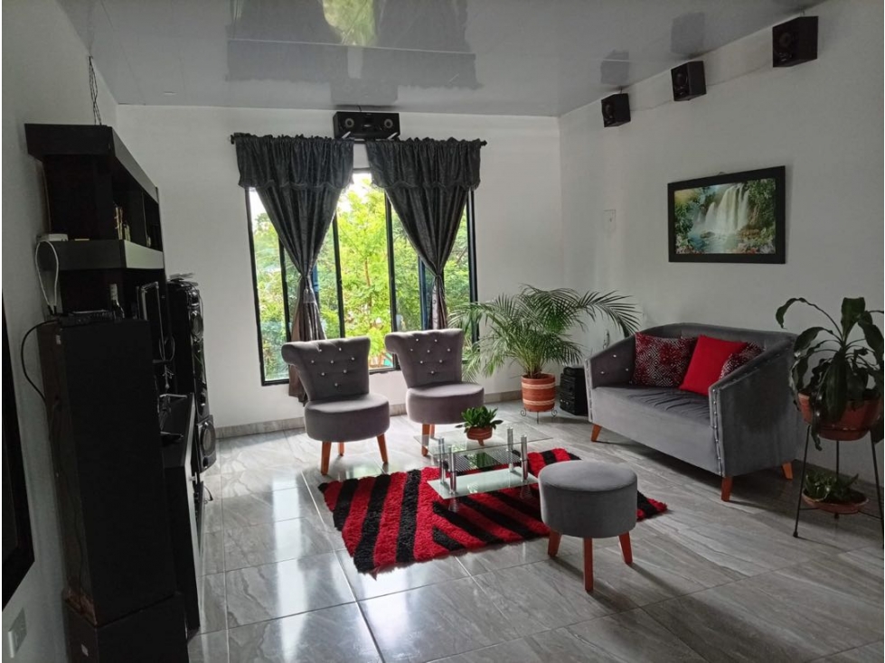CASA CAMPESTRE CON PISCINA VENTA , LA FLORESTA GINEBRA V - 6