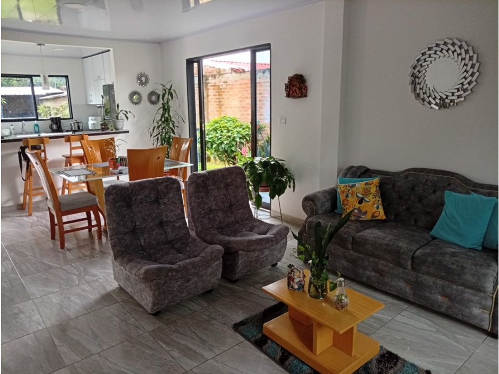 CASA CAMPESTRE CON PISCINA VENTA , LA FLORESTA GINEBRA V - 2