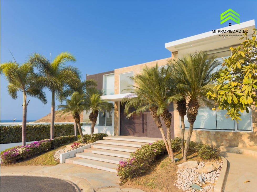 CASA CON PISCINA FRENTE AL MAR EN URBANIZACIÓN MARINA BLUE - MANTA - 2