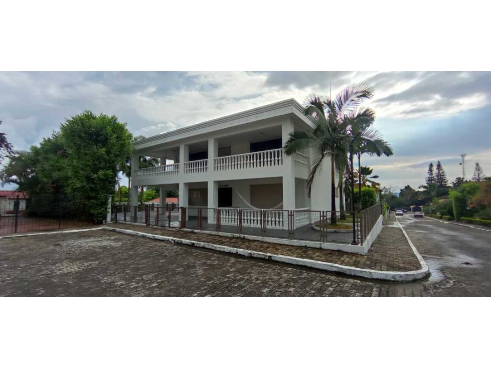 Casa Con Piscina Privada En Conjunto Urbano En La Mesa Cundi - 1