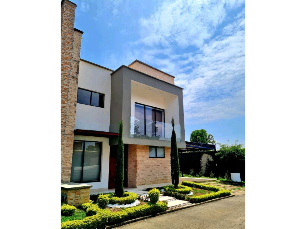 Oferta! Super precio !! Casa con piscina -zona Alfaguara-Jamu — foto 4