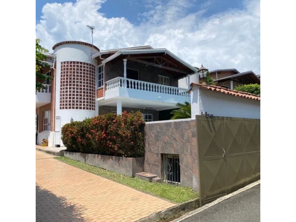 Casa con piscina San Jeronimo amoblada 950 millones