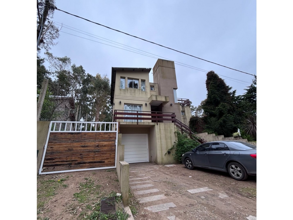 CASA CON PISCINA Y COCHERA EN VALERIA DEL MAR - 3