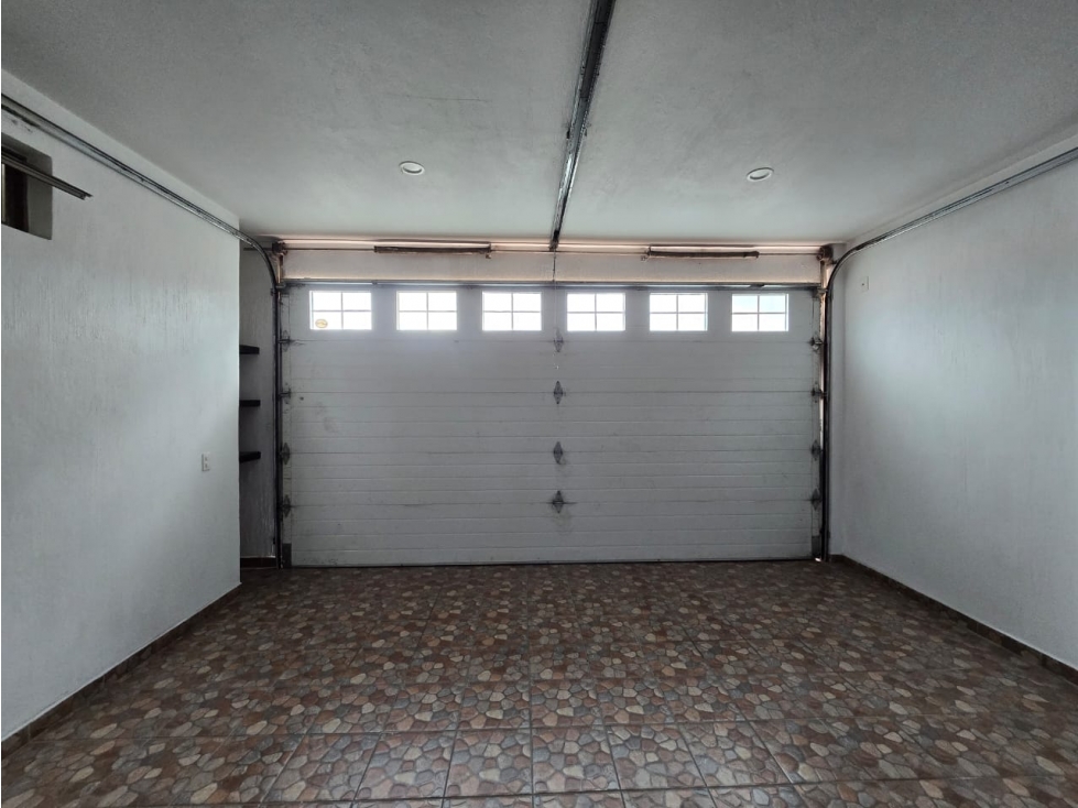 Casa con posesión inmediata en San Francisco de Asís, Tlaquepaque - 3