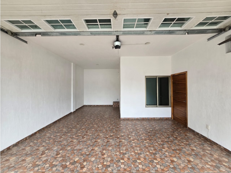 Casa con posesión inmediata en San Francisco de Asís, Tlaquepaque - 4