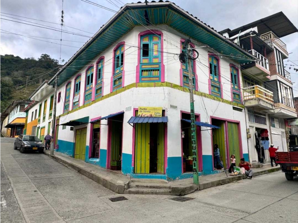 Casa con Renta Para la Venta en Genova - 2