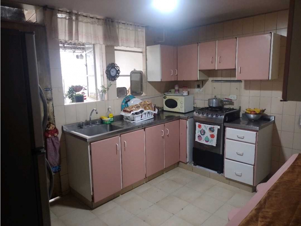 CASA CON RENTAS EN VENTA AV. PARALELA BARRIO ARBOLEDA MANIZALES — foto 3