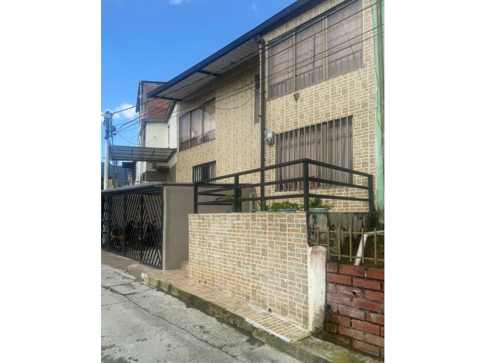 Casa Con Rentas En Venta La Sultana