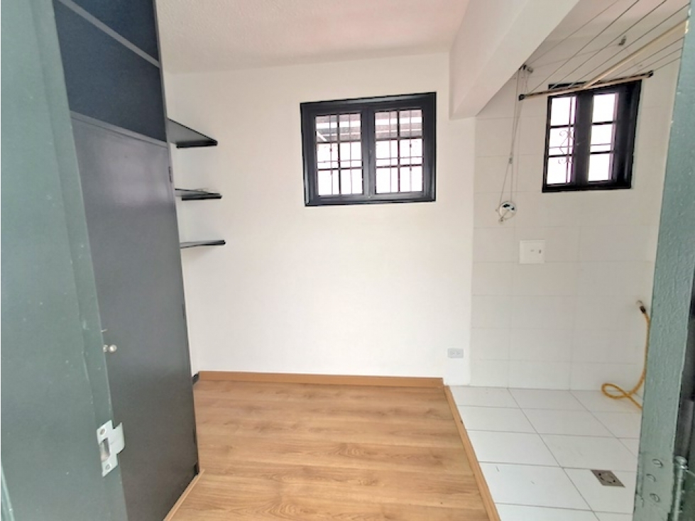 ¡CASA CON TERRAZA, IDEAL VIVIENDA U OFICINA, EN SANTA BÃRBARA! — foto 6
