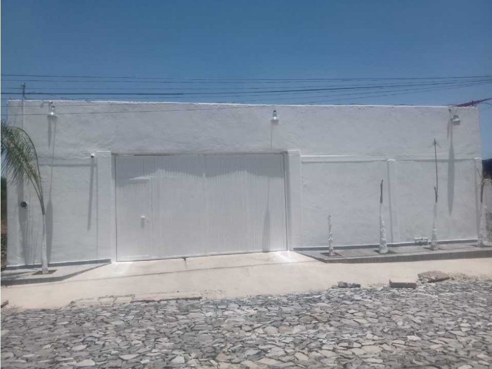 Casa con Terraza y Alberca en Agua Blanca, El Salto - 2