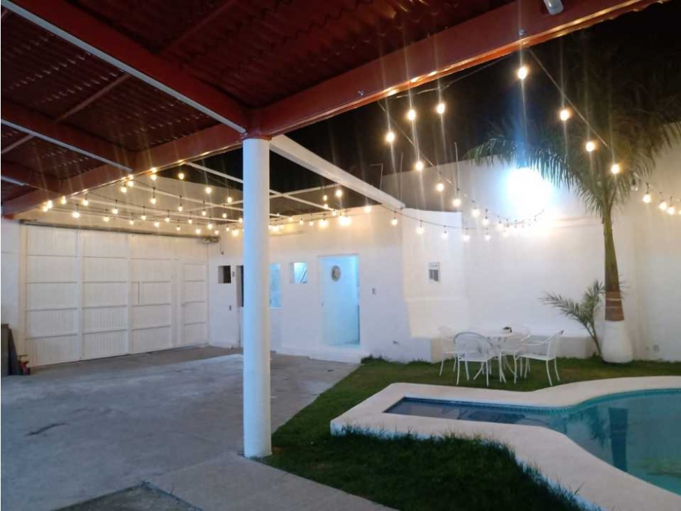 Casa con Terraza y Alberca en Agua Blanca, El Salto - 4
