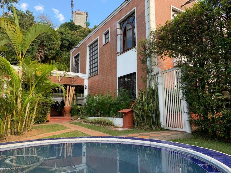 Casa con Terreno, jacuzzi y turco / Sabaneta — foto 2