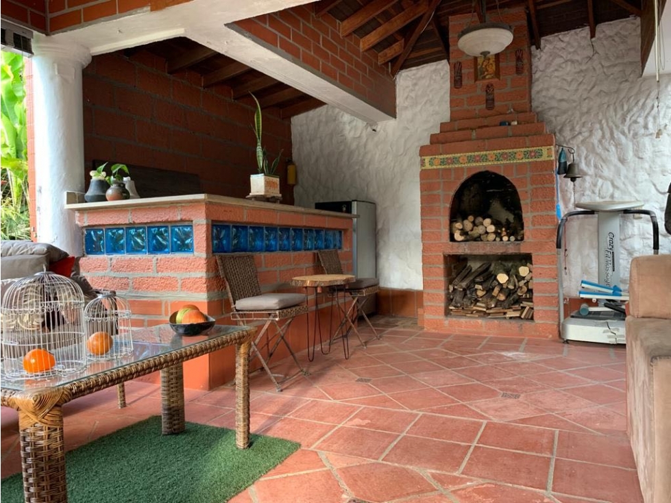 Casa con Terreno, jacuzzi y turco / Sabaneta — foto 3