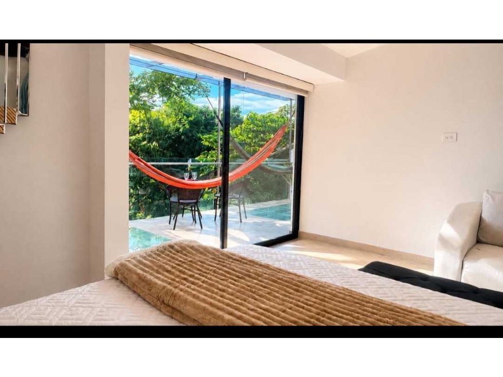 CASA CON APARTAESTUDIO ZONA HUMEDA INTERNA POR EL TESORO CON COLEGA — foto 3