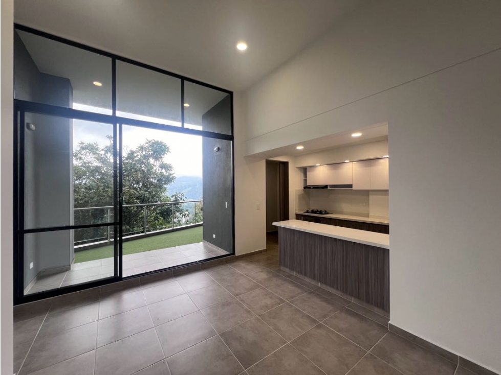 Casa 3 alcobas y estudio Conjunto Cerrado Milán Manizales