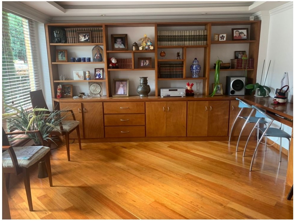 CASA EN VENTA PASEO DE LOS BUGANVILES (para remodelar) CHIA