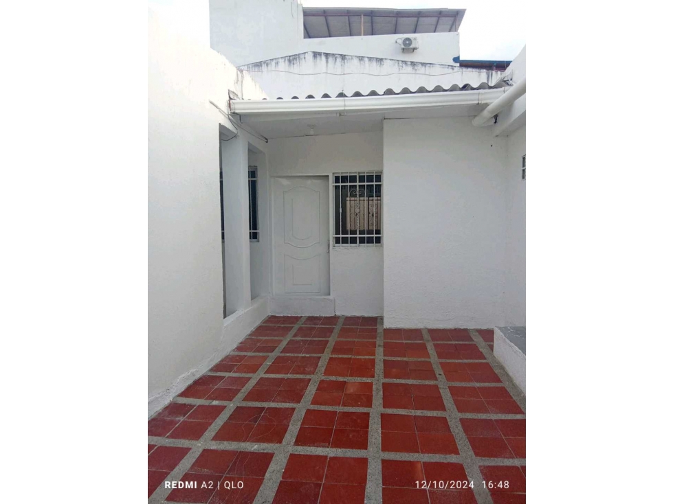 Casa constituida por 3 apartaestudio y 2 apartamentos en Santa Marta — foto 2