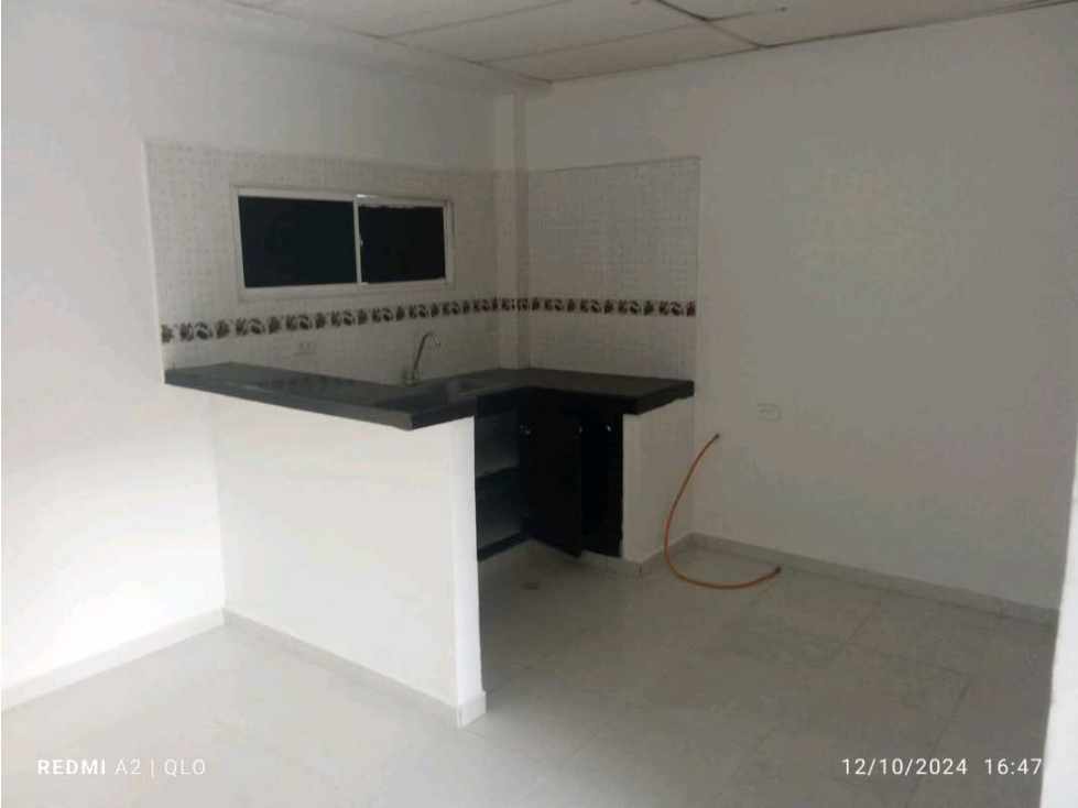 Casa constituida por 3 apartaestudio y 2 apartamentos en Santa Marta — foto 4