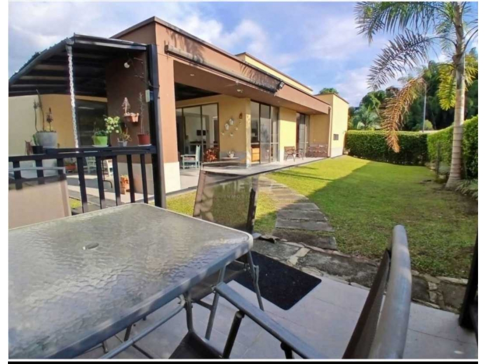 Casa Csmpestre Para la Venta Via Caimo Aeropuerto