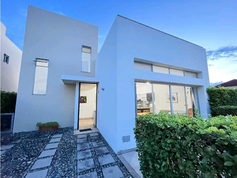 Casa de 171 M2 en 680 mill en #lamesacundinamarca en conjunto