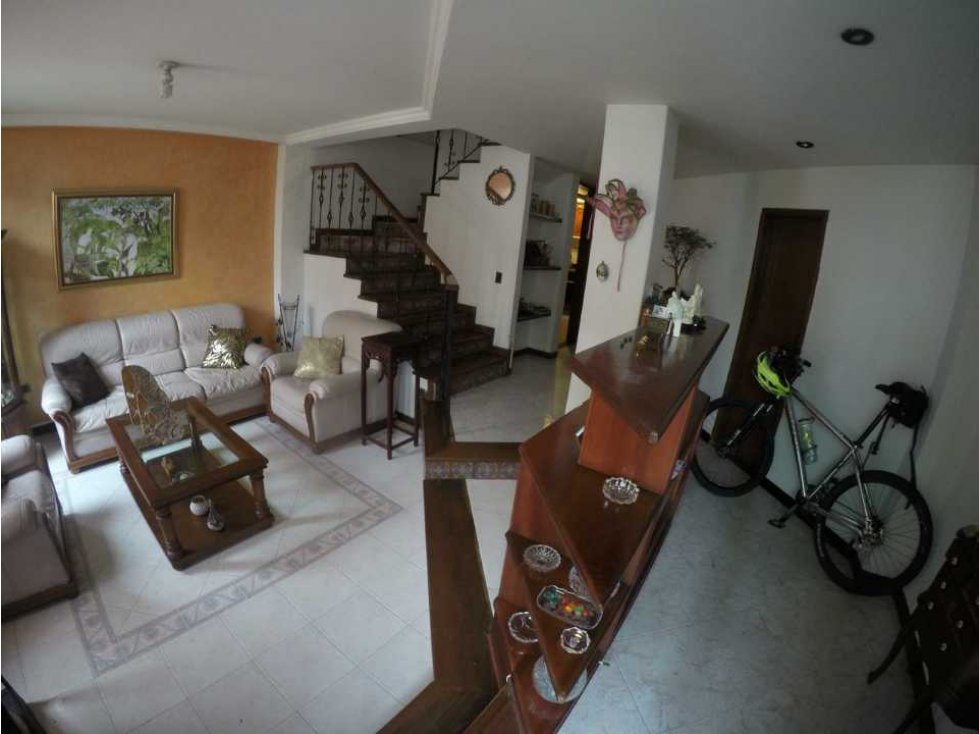 Casa De 210 metros en sector Unicentro — foto 6