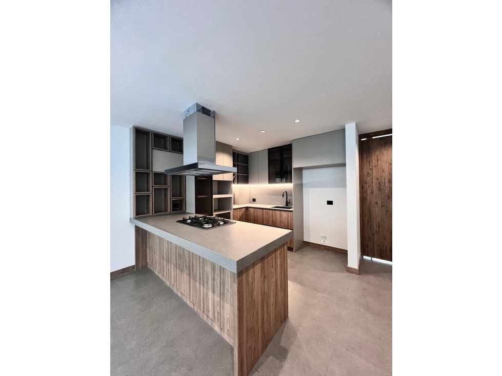 Casa de 253 m² · 5 Habitaciones · Alta Valorización · Oriente Antioque — foto 2