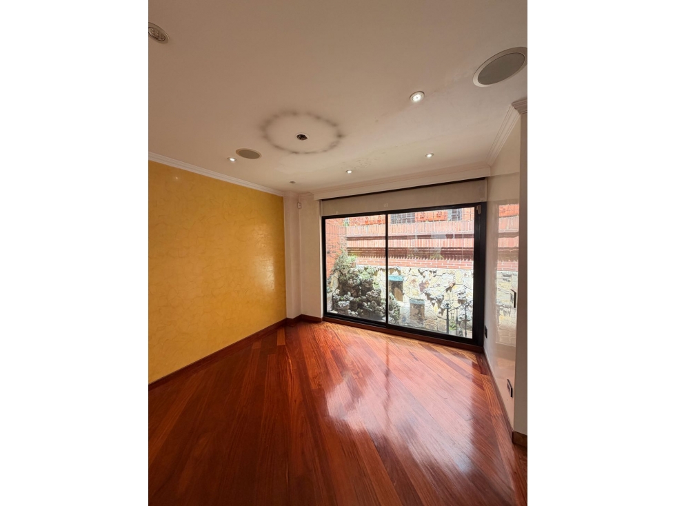 Casa para remodelar de 255 mts Club House en Alameda, Lisboa, Bogotá — foto 6
