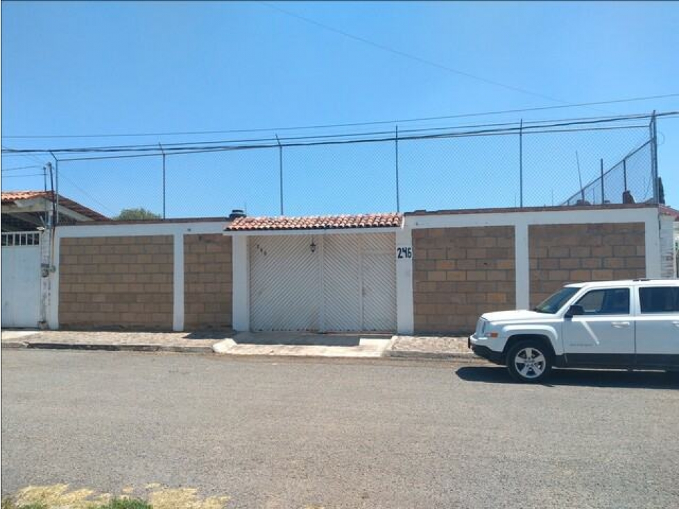 Casa de 258m² en Praderas de la Hacienda, Celaya - Gran Oportunidad