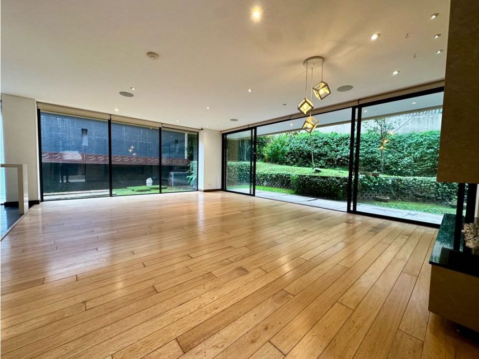 Casa de 290 m² totales con terraza tipo mediterráneo, domótica y club — foto 2