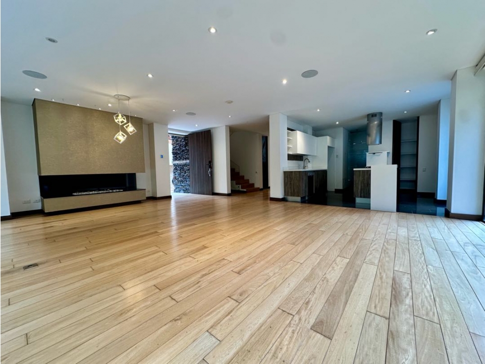 Casa de 290 m² totales con terraza tipo mediterráneo, domótica y club — foto 4