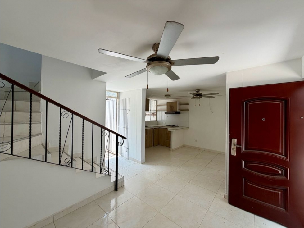 Casa de 2 niveles en venta Urbanización Villas de Alejandría — foto 4