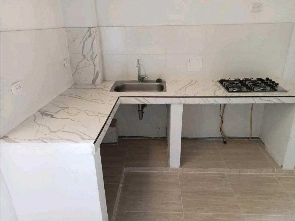CASA DE 2 PISOS APARTAMENTOS INDEPENDIENTES-BARRIO SANTA MARTA. — foto 4