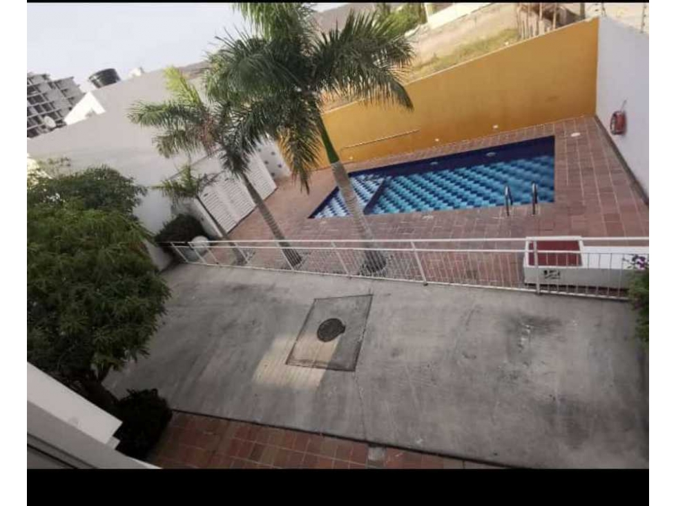 Casa de 2 pisos en conjunto cerrado, 126m2, cerca al mar, rodadero sur - 1