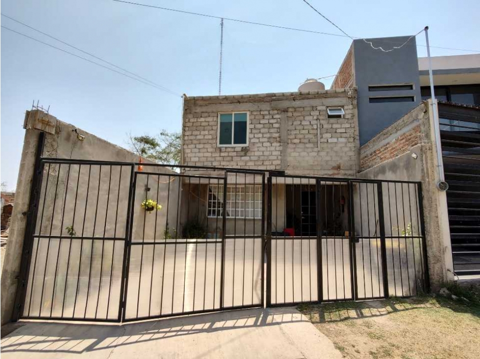 Casa de 2 pisos en Coto Privado, Canal 58, Tlaquepaque. - 2