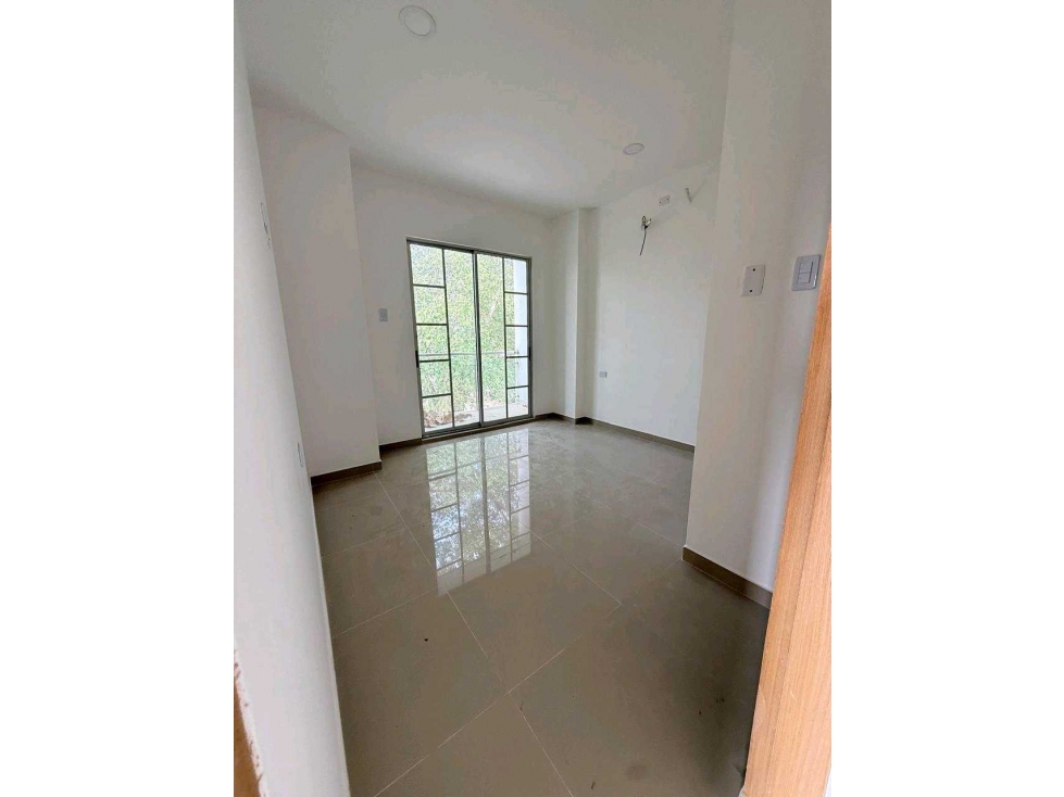 Casa de 2 pisos EN VENTA CERCA DE SANTA ELENA MONTERIA