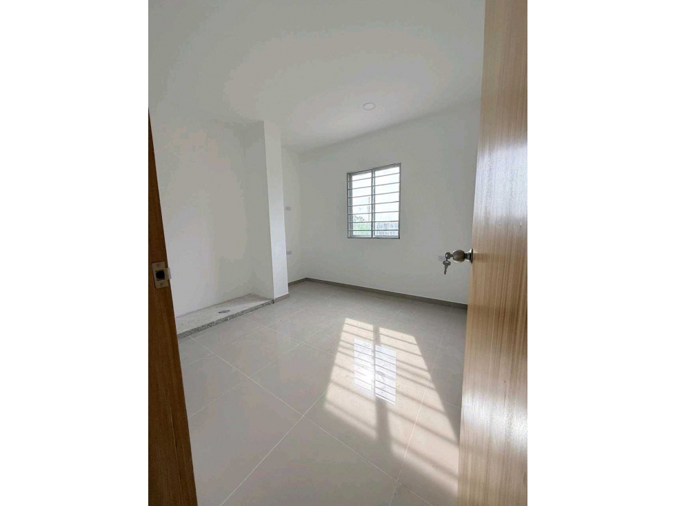 Casa de 2 pisos EN VENTA CERCA DE SANTA ELENA MONTERIA — foto 3