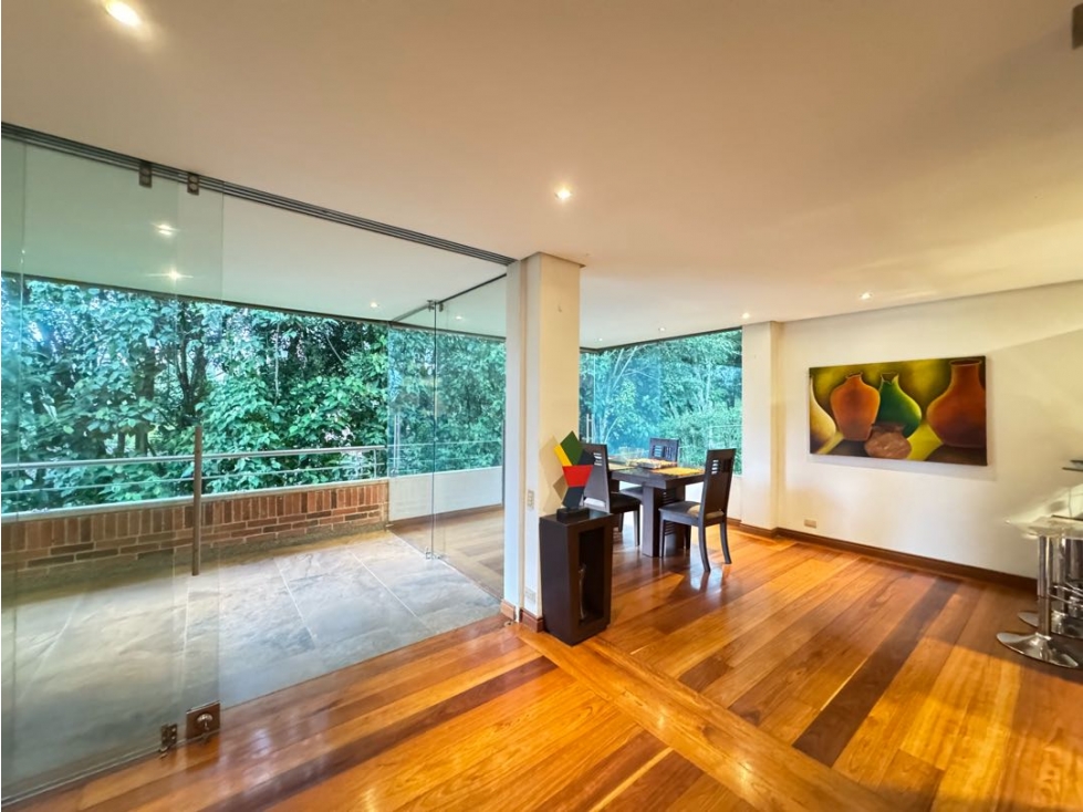 Casa de 3 niveles en venta El Poblado Universidad CES con jardín — foto 5