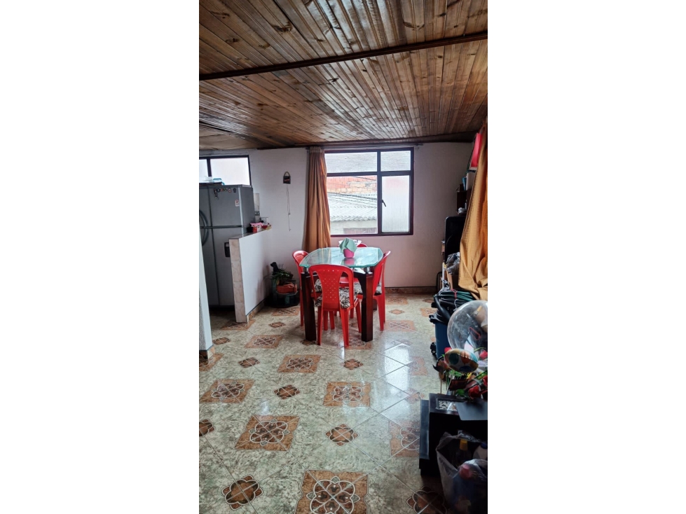 Casa de 3 pisos Brr perdomo Bogotá — foto 2