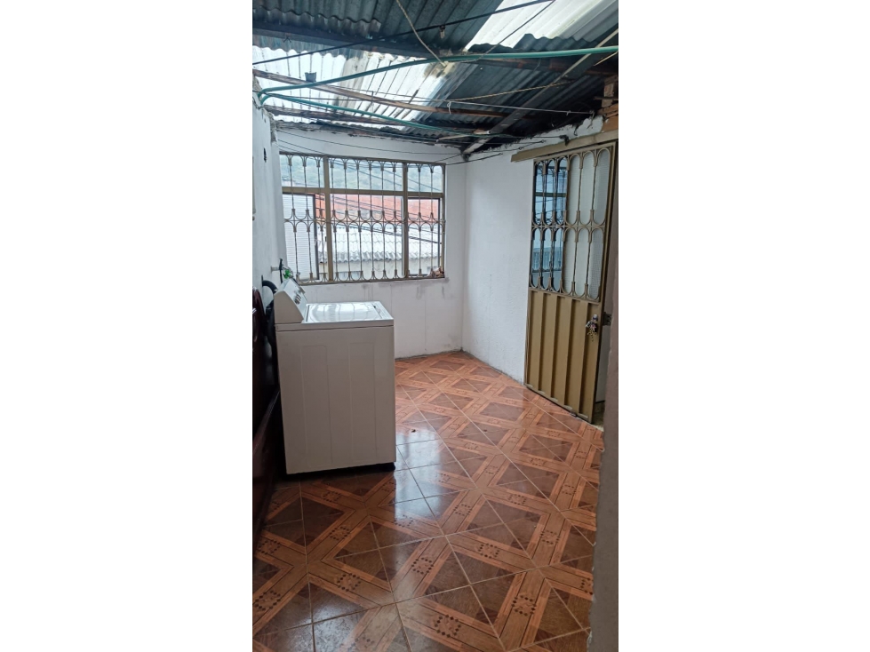 Casa de 3 pisos Brr perdomo Bogotá — foto 6