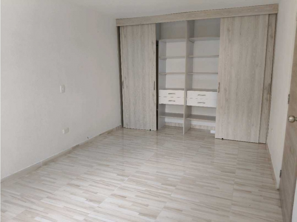 CASA DE 3 PISOS EN VENTA LA CEJA ANTIOQUIA — foto 3