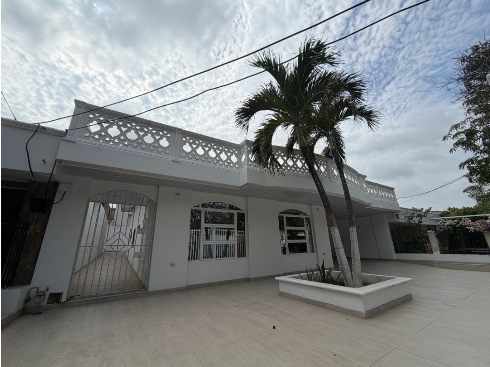 CASA de 450 METROS Y 5 HABITACIONES. Barrio El Poblado/Barranquilla