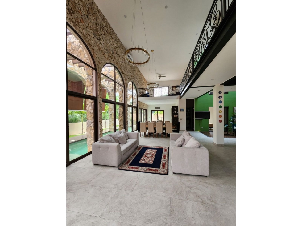 Casa de autor con piscina y paneles en Paseo Country, Mérida — foto 4