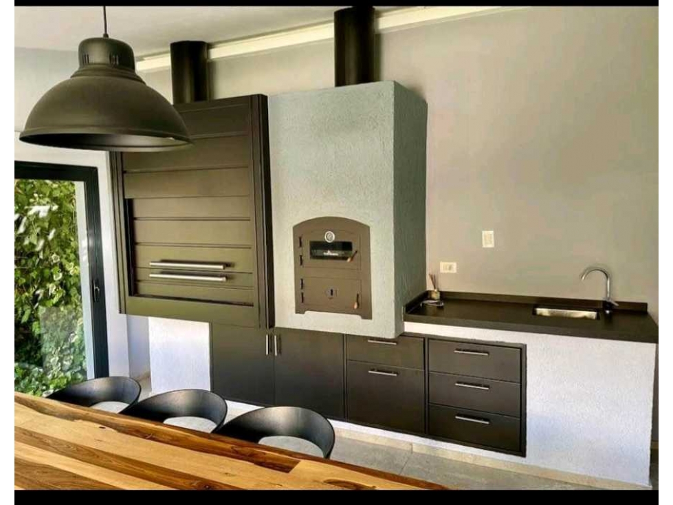 CASA DE CATEGORÍA EN VENTA VILLA CARLOS PAZUbicación excelente - 3